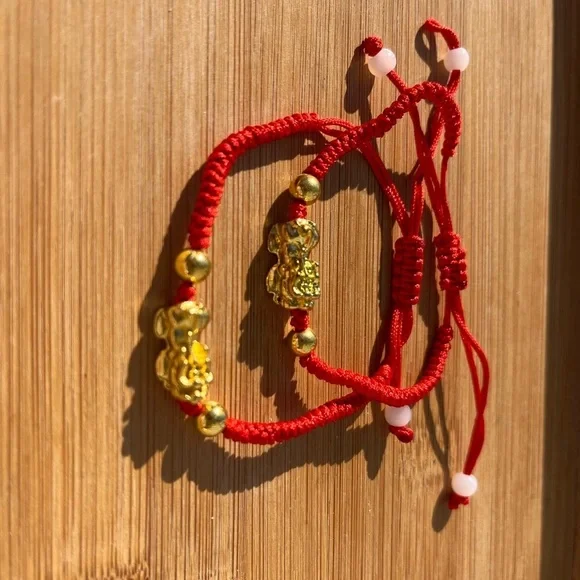 Pixiu Wealth String Bracelet Bundle of 2 - Picture 9 of 12